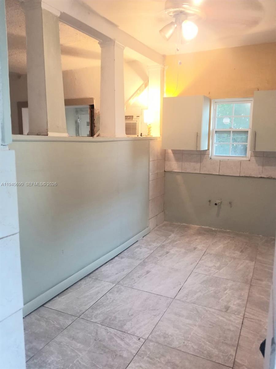 HIGHLAND PARK - Residential Income