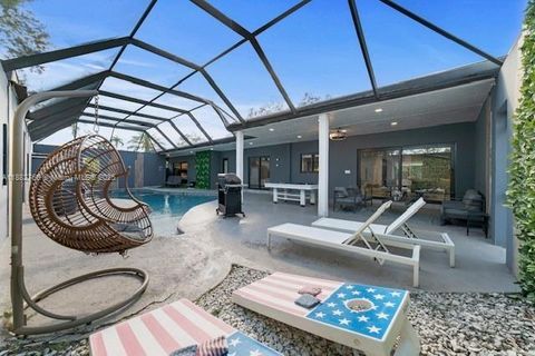 8365 SW 185th Ter Cutler Bay FL 33157