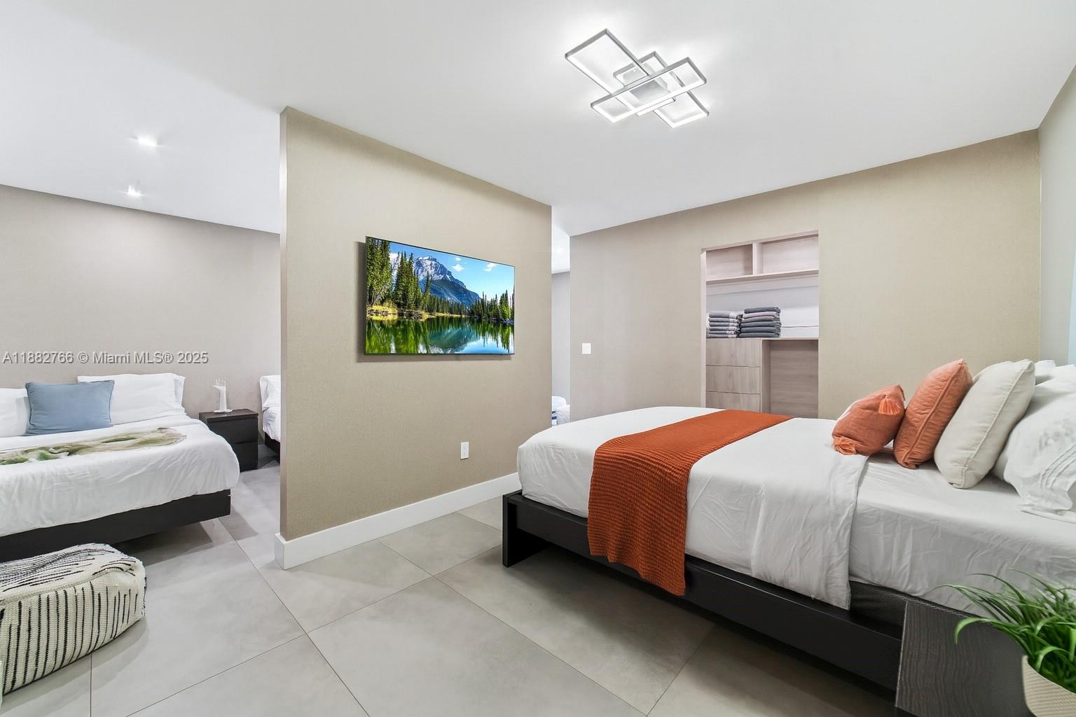 OMNI ESTATES 2ND ADDN - Residential