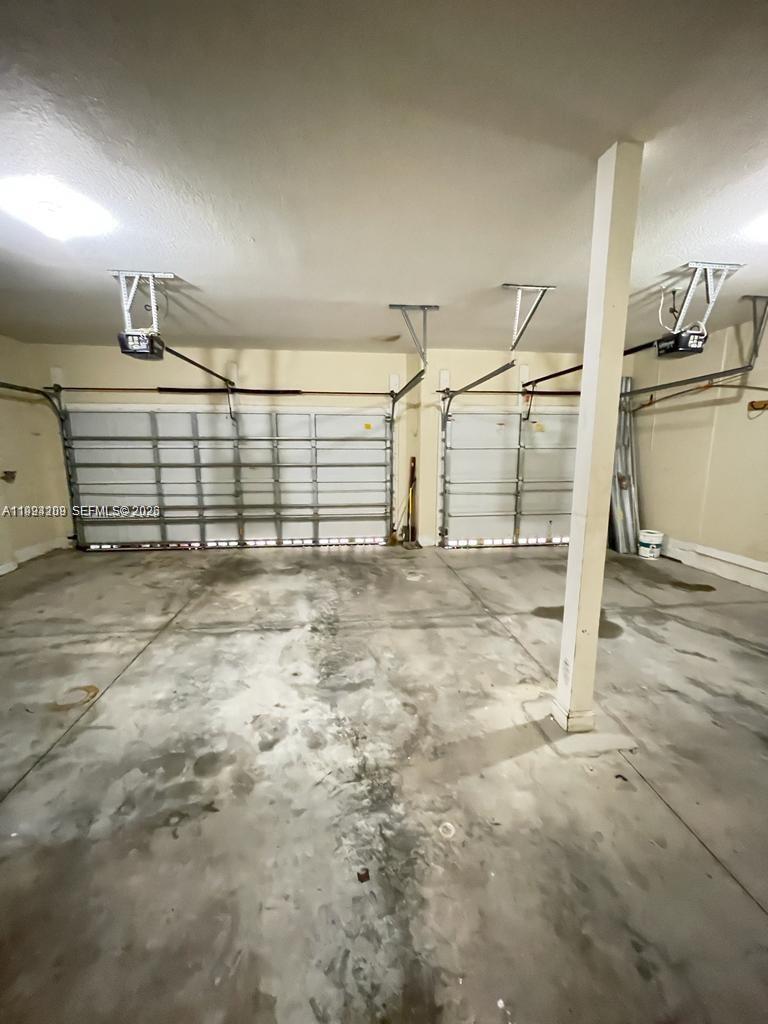 ISLES AT WESTON - Residential Lease