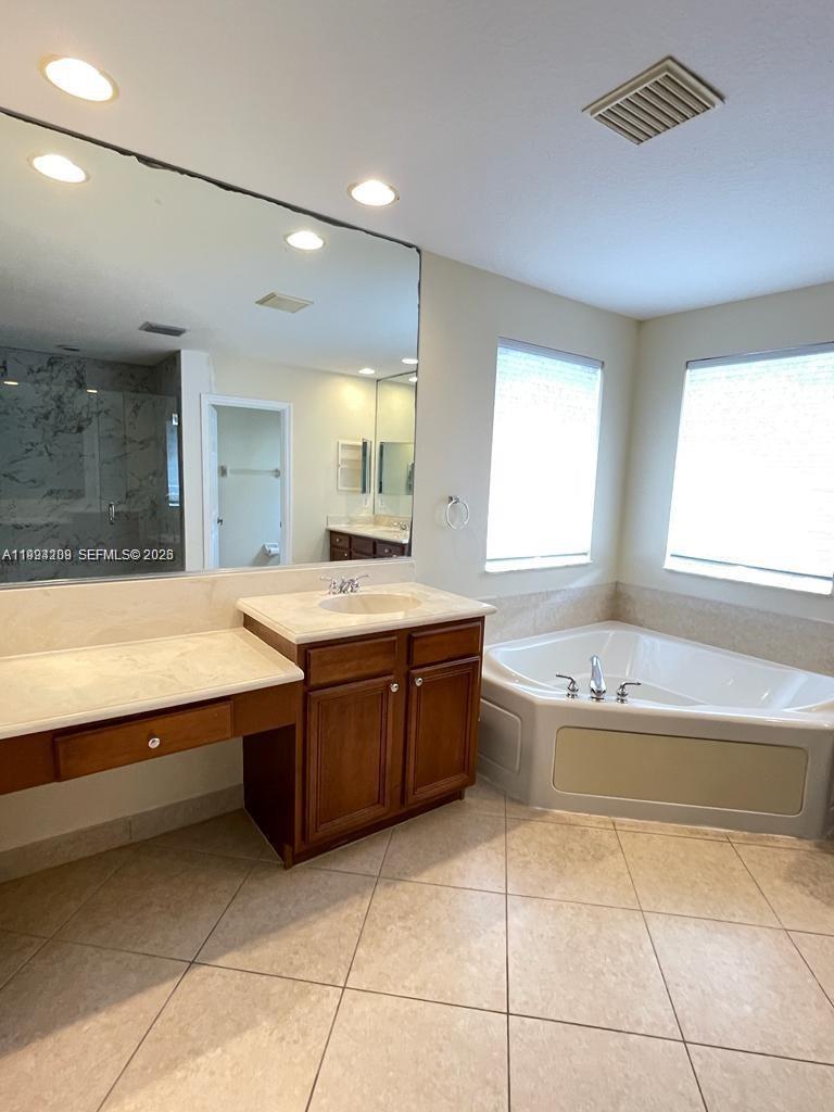 ISLES AT WESTON - Residential Lease