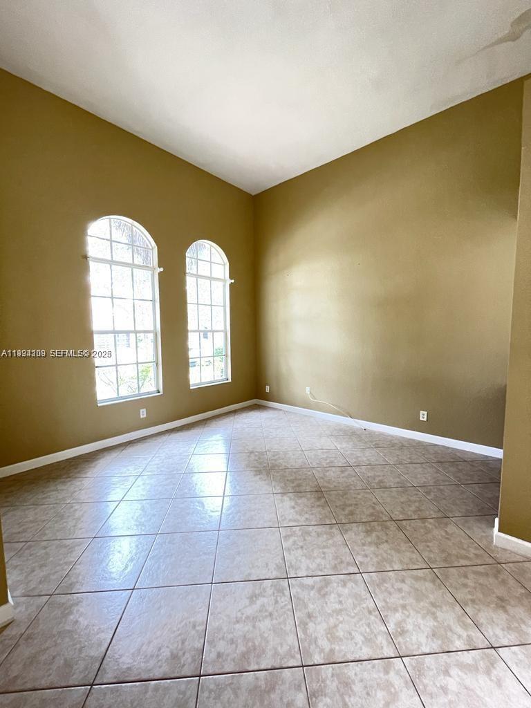 ISLES AT WESTON - Residential Lease