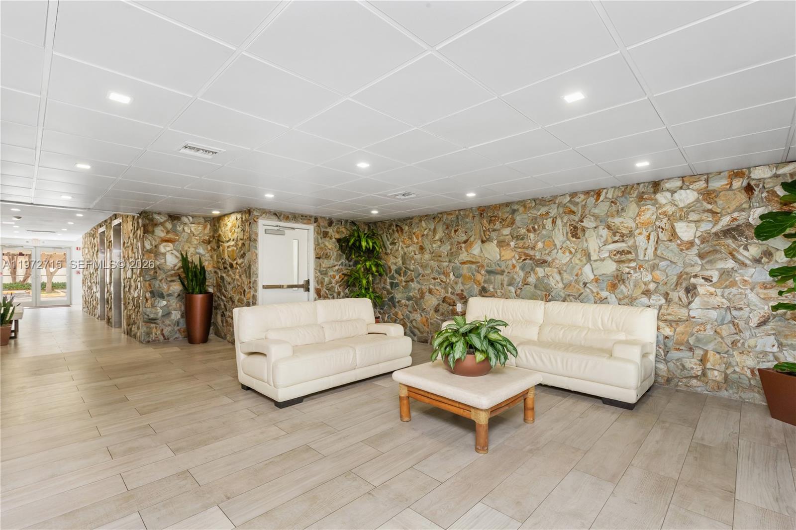 CAPE FLORIDA CLIB CONDO P - Residential