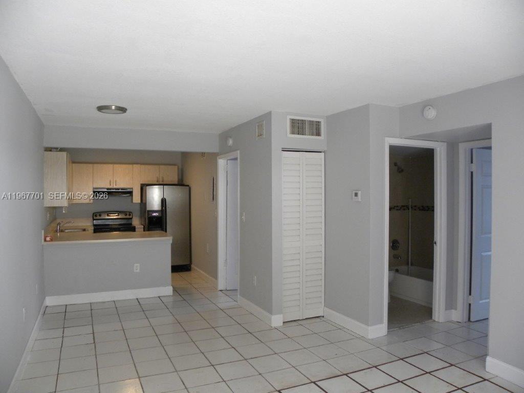 VIEW WEST CONDO PH I - Residential