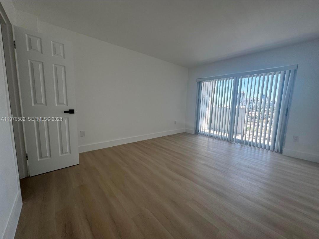 8000 CONDO - Residential Lease