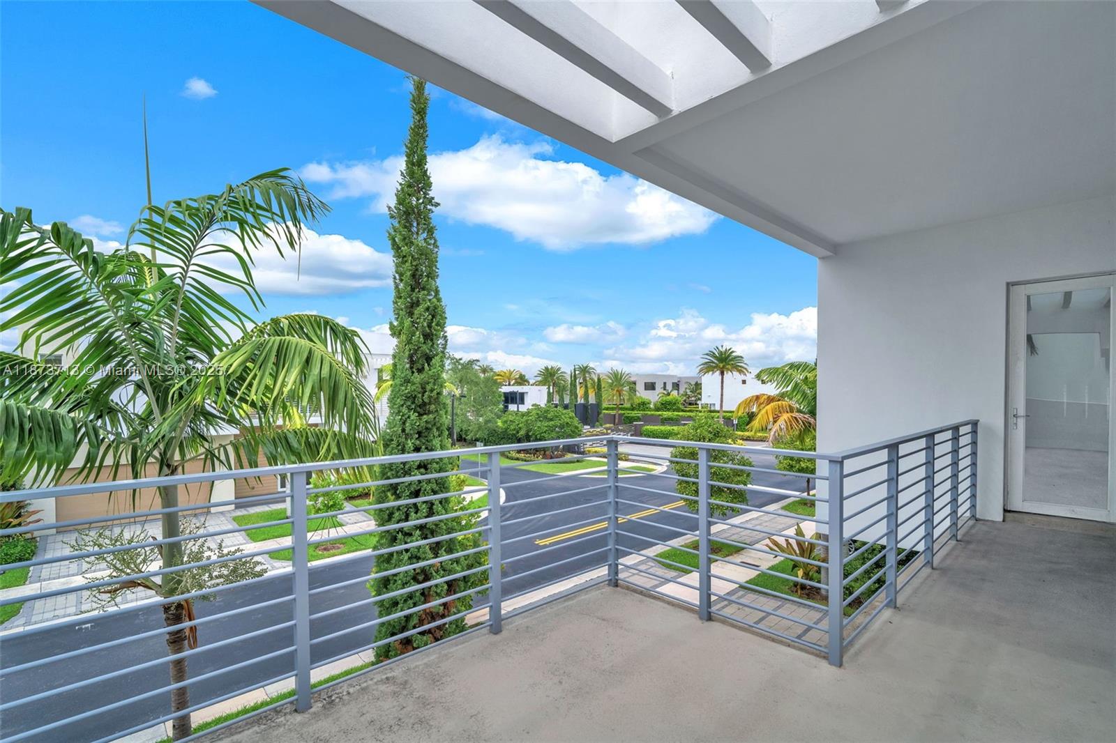 DORAL COMMONS RESIDENTIAL - Residential