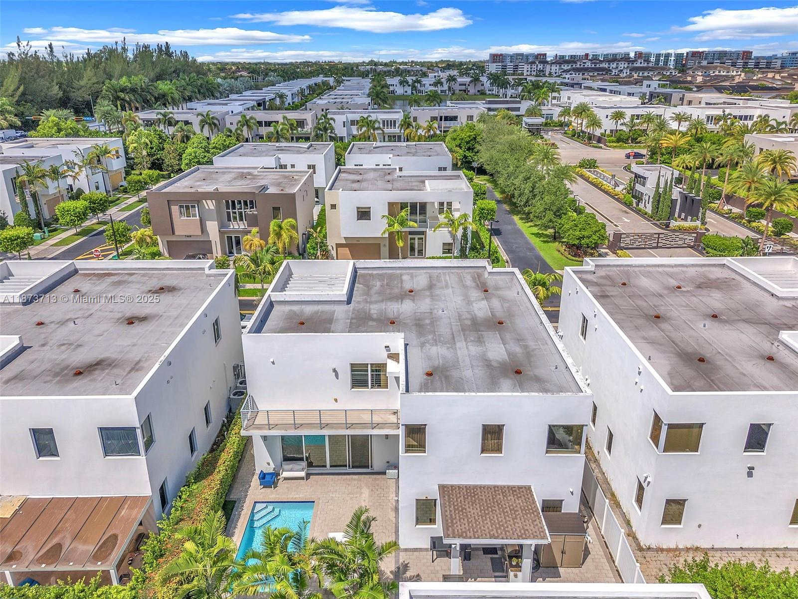 DORAL COMMONS RESIDENTIAL - Residential