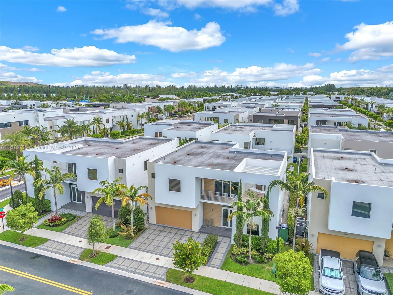 DORAL COMMONS RESIDENTIAL - Residential