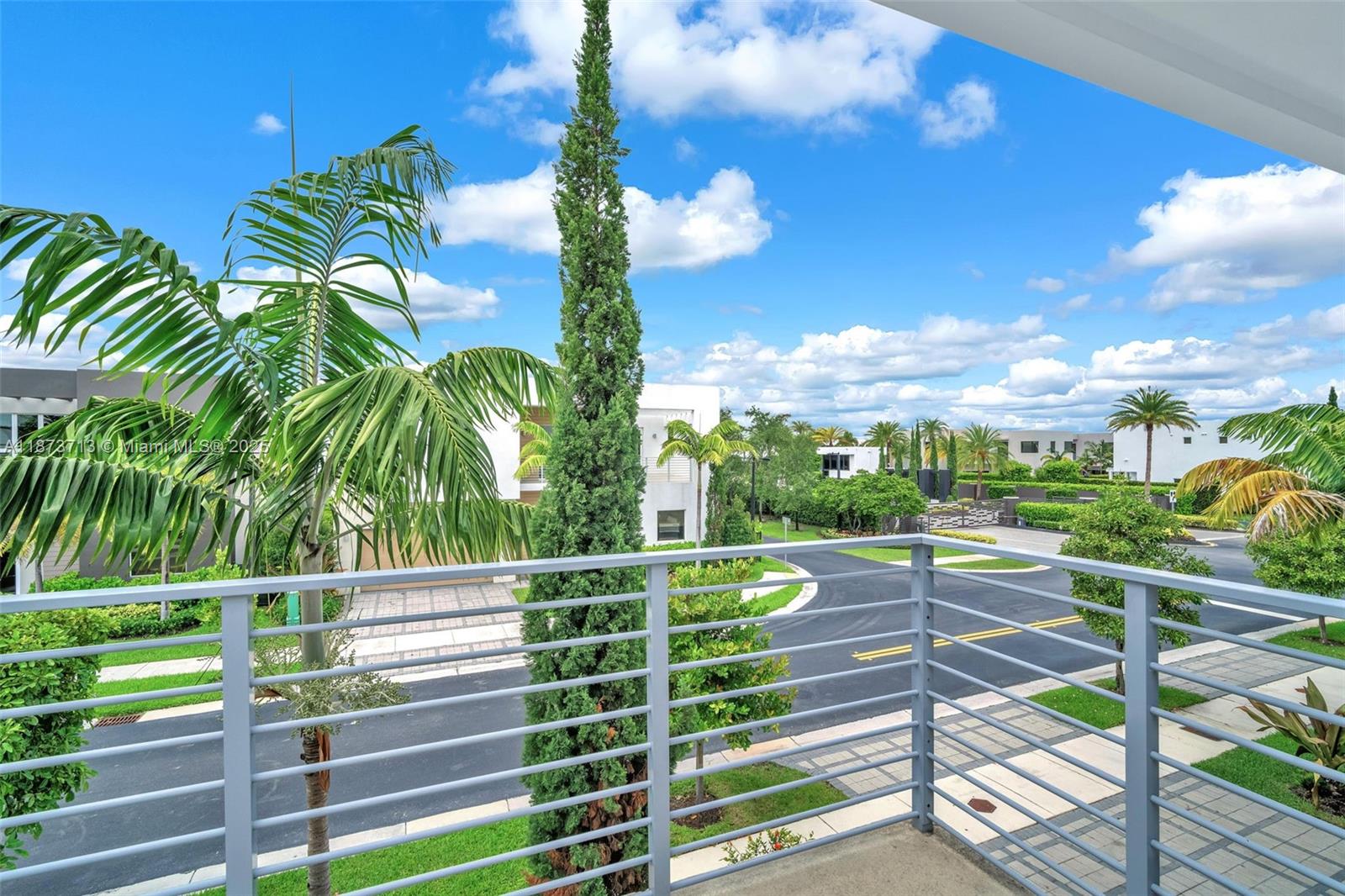 DORAL COMMONS RESIDENTIAL - Residential