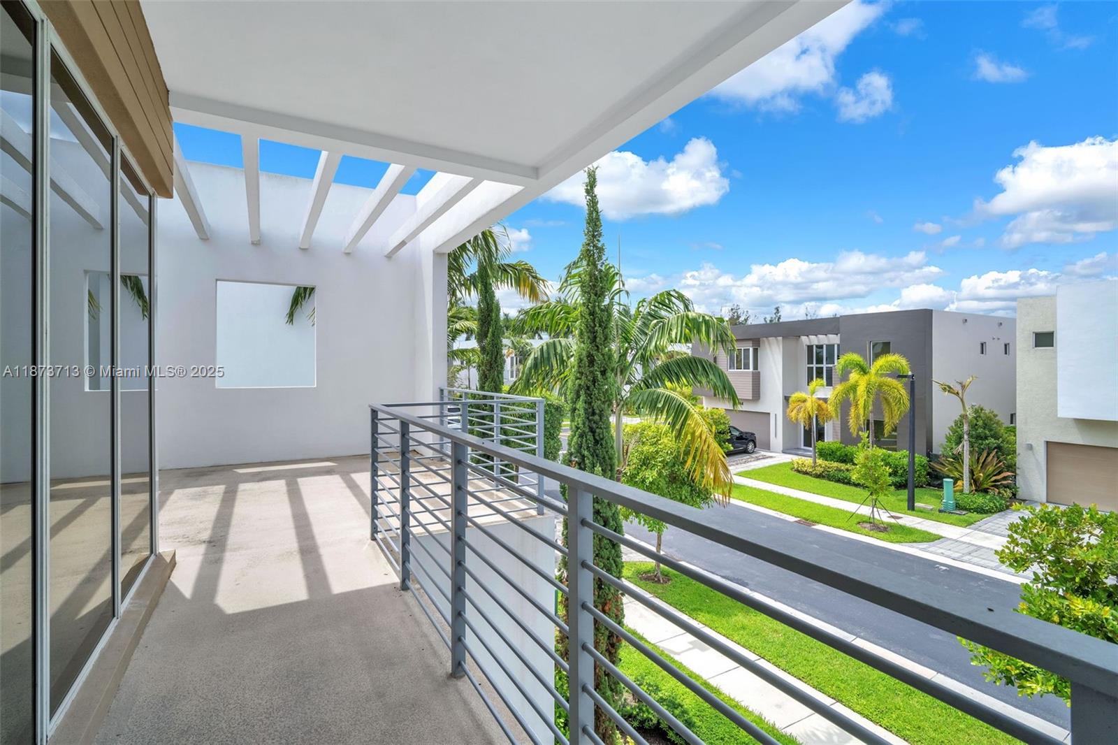 DORAL COMMONS RESIDENTIAL - Residential