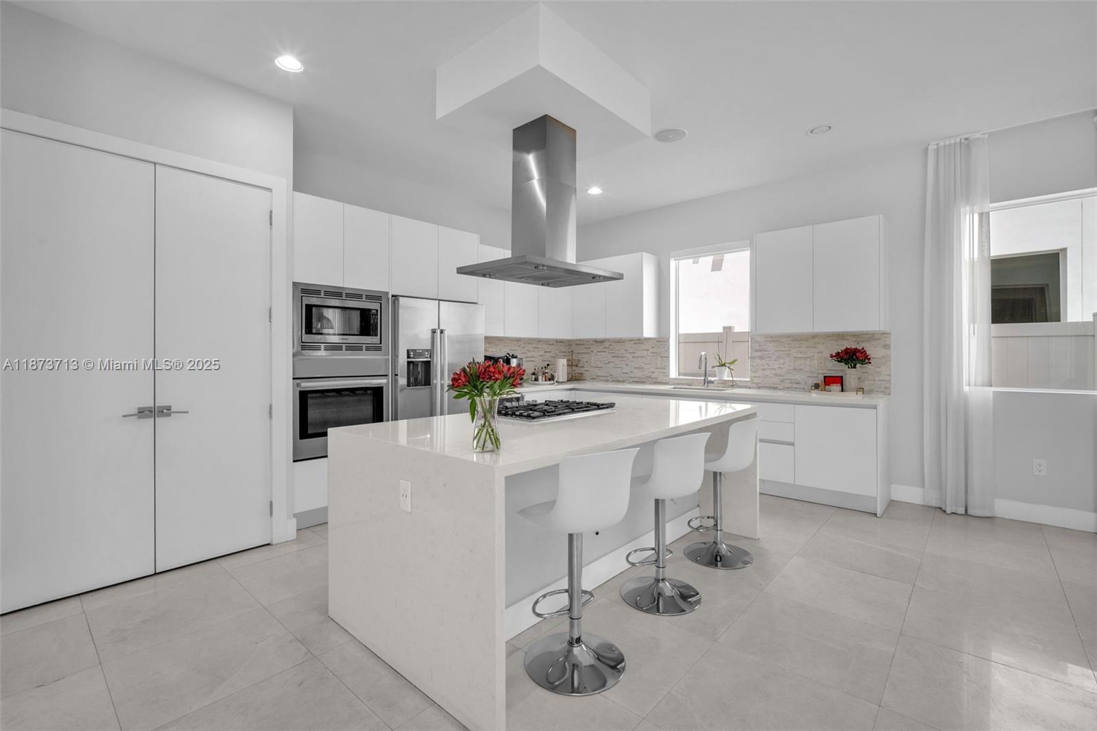 DORAL COMMONS RESIDENTIAL - Residential