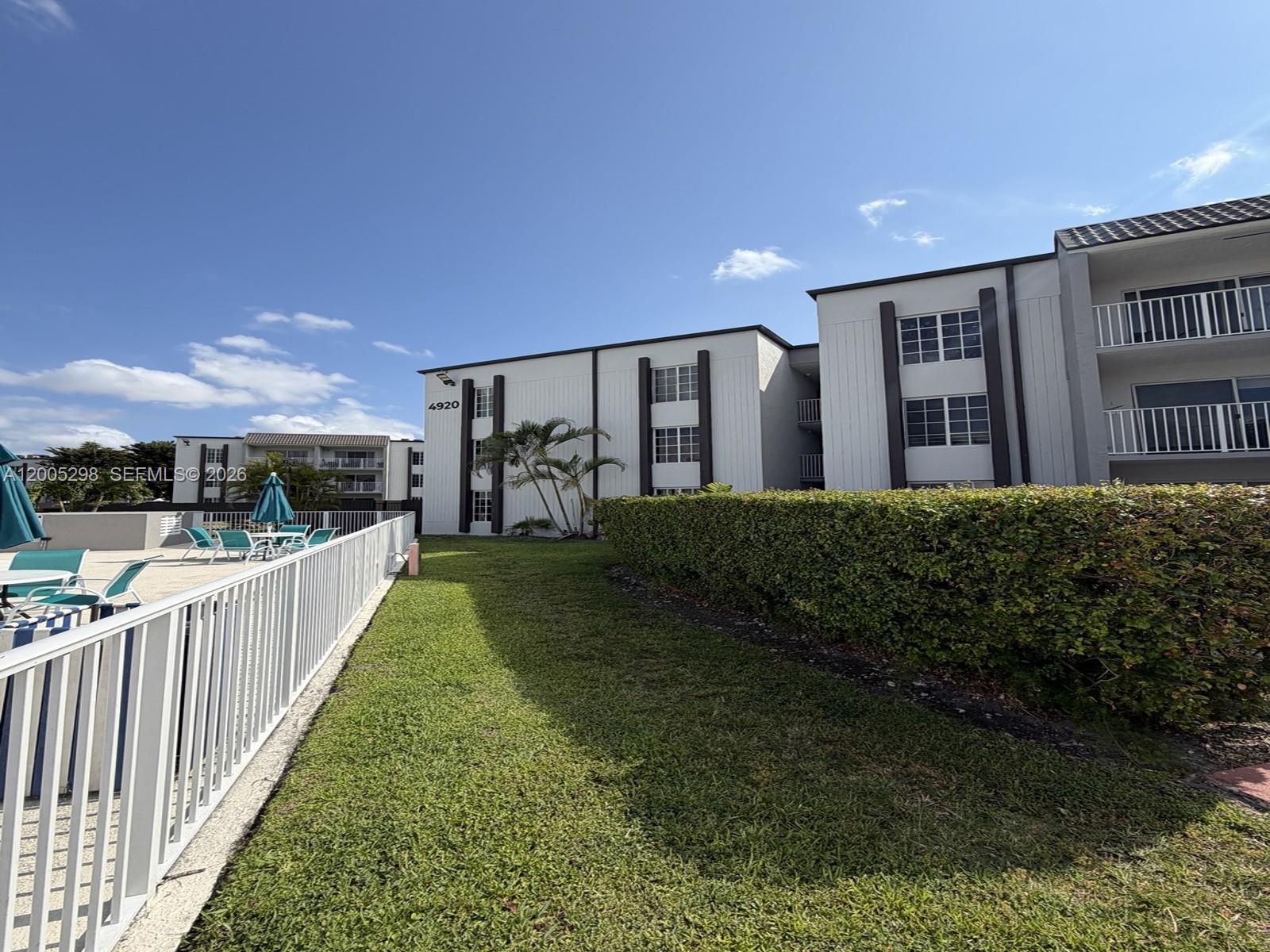 DORAL GARDENS II CONDO - Residential