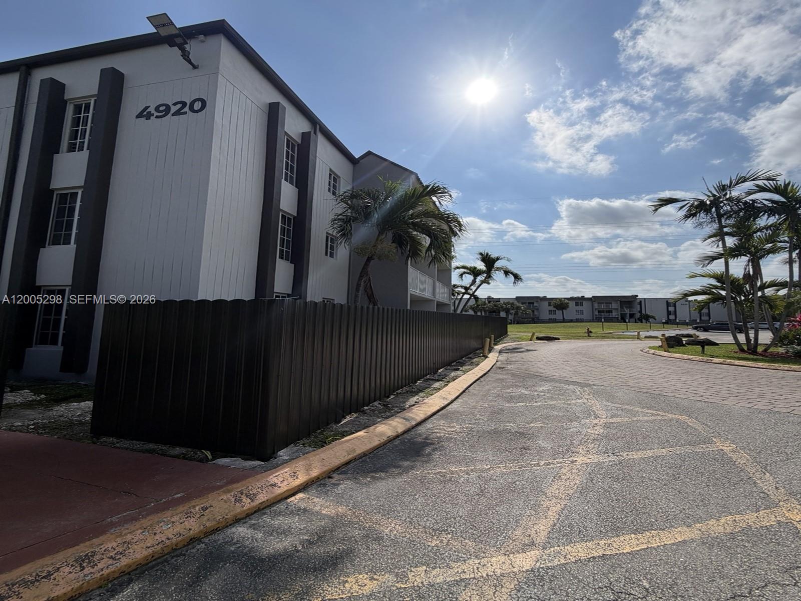 DORAL GARDENS II CONDO - Residential