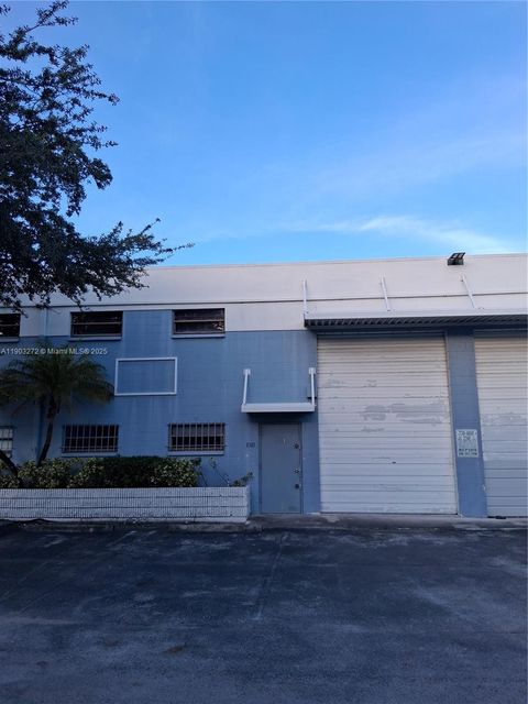 8343 NW 64 ST 5 Miami FL 33166