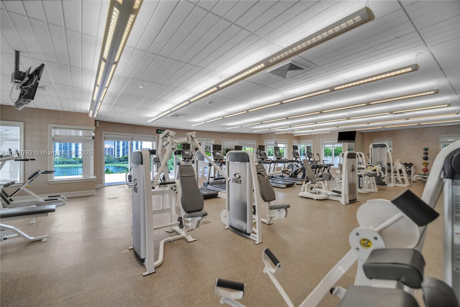 TURNBERRY VILLAGE SO TOWE - Residential