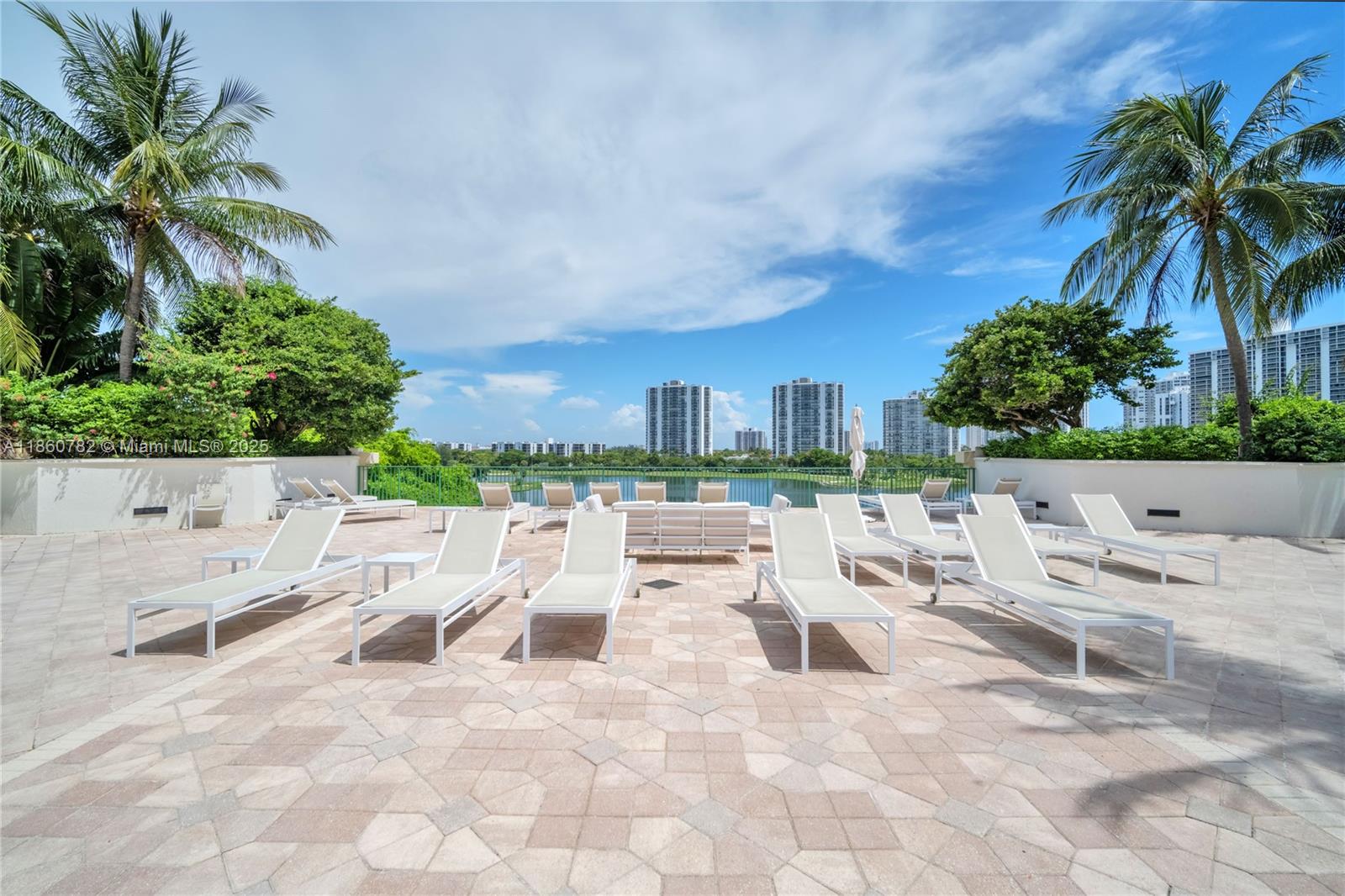 TURNBERRY VILLAGE SO TOWE - Residential