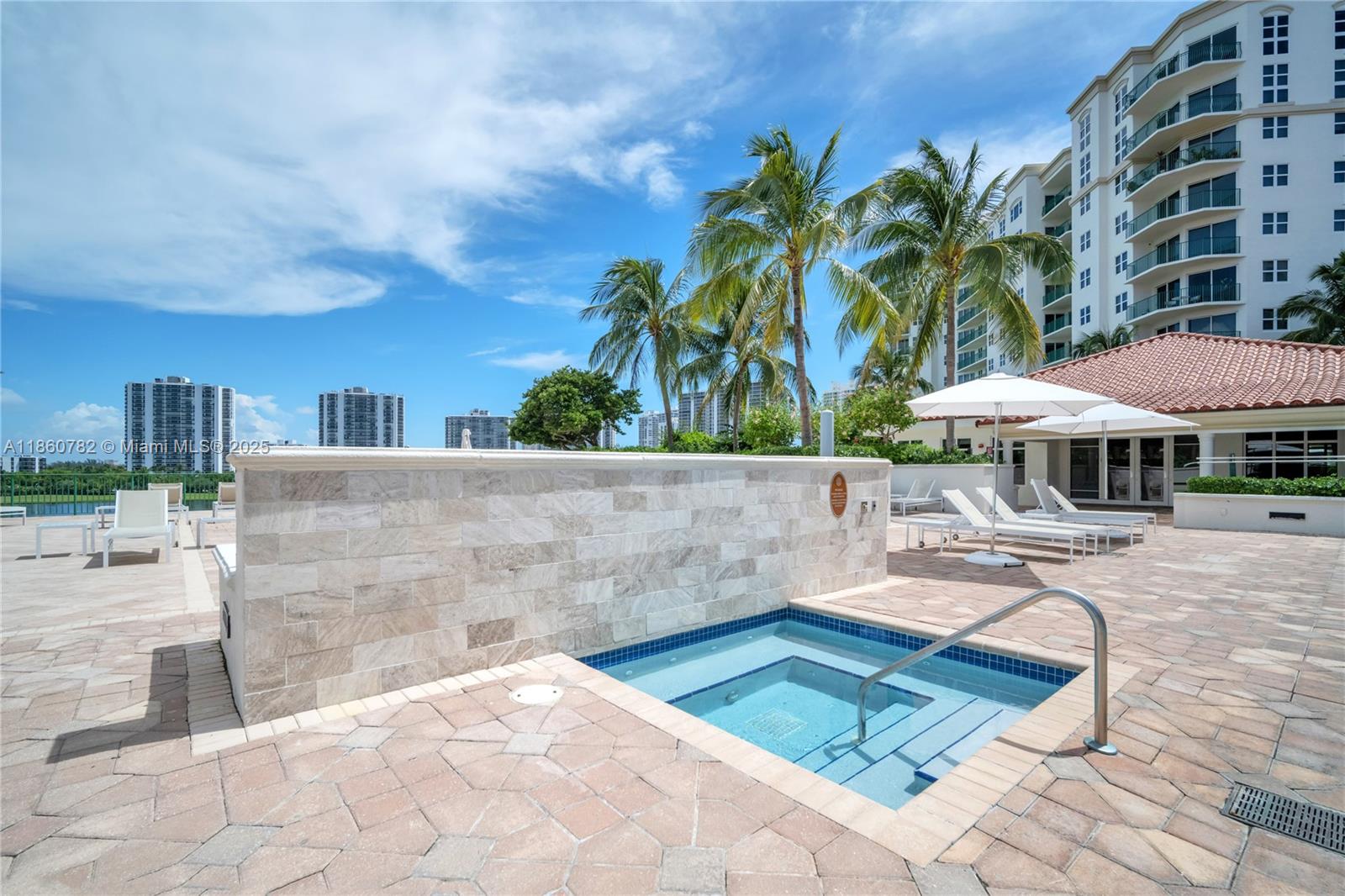 TURNBERRY VILLAGE SO TOWE - Residential