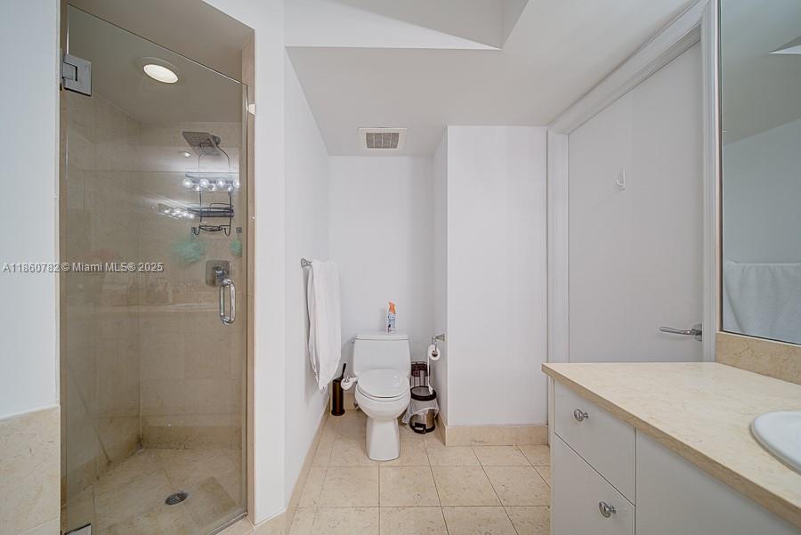 TURNBERRY VILLAGE SO TOWE - Residential