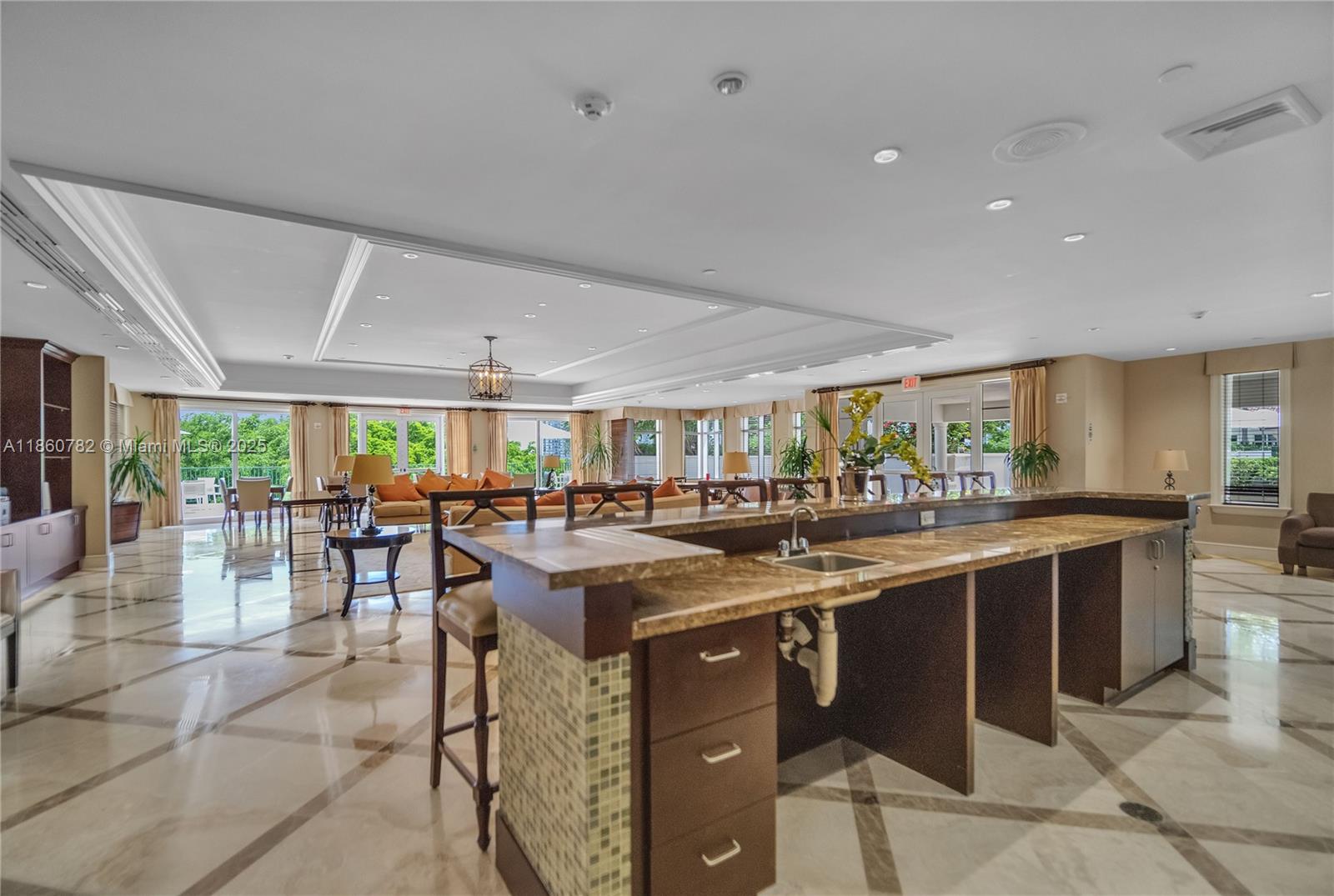 TURNBERRY VILLAGE SO TOWE - Residential