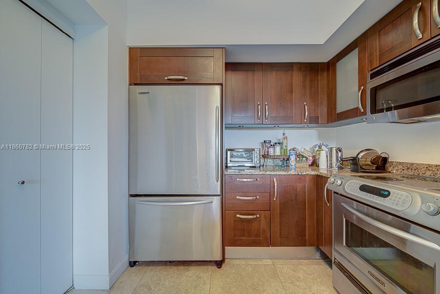 TURNBERRY VILLAGE SO TOWE - Residential