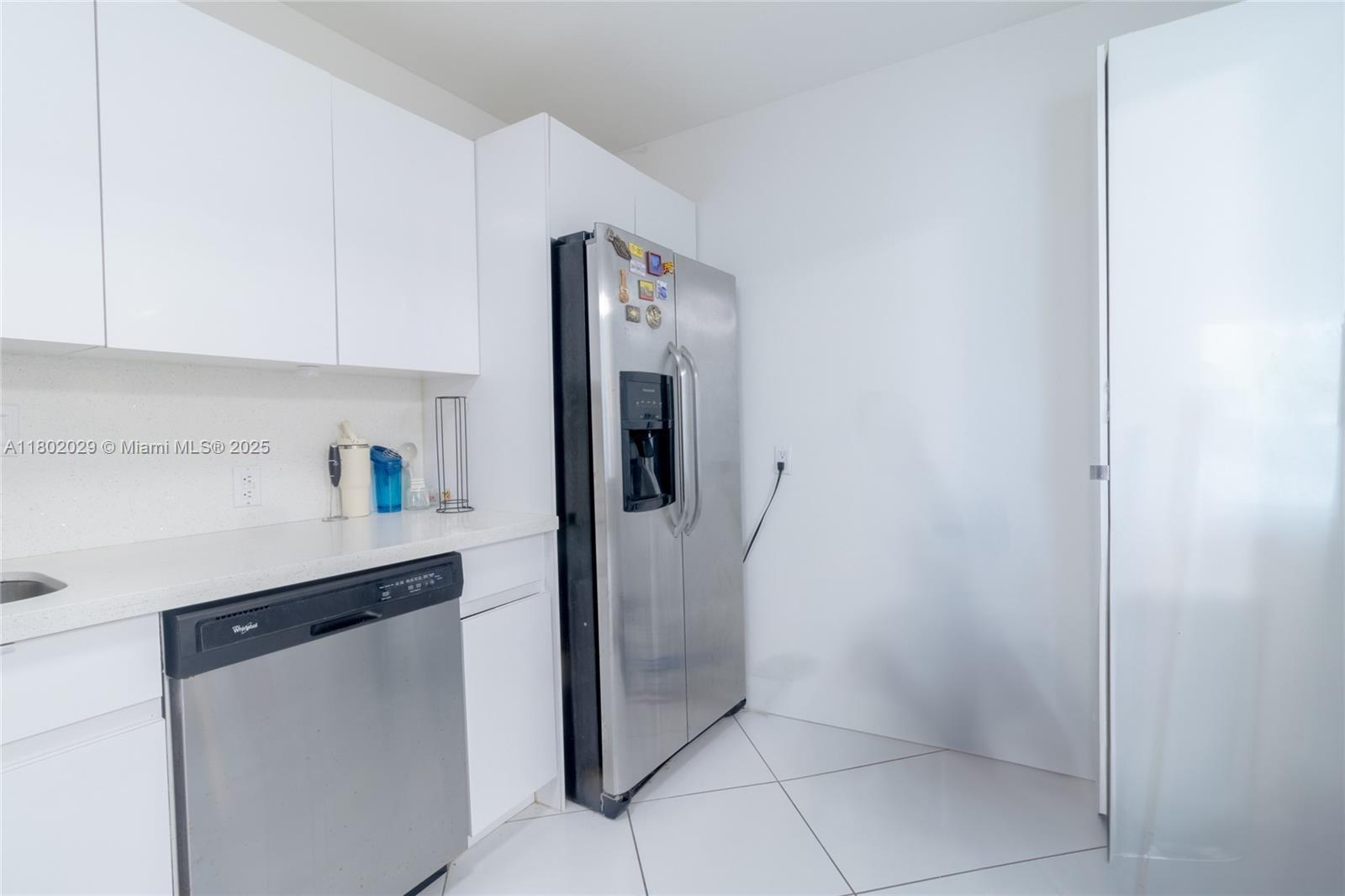 ARLEN HOUSE EAST CONDO - Residential