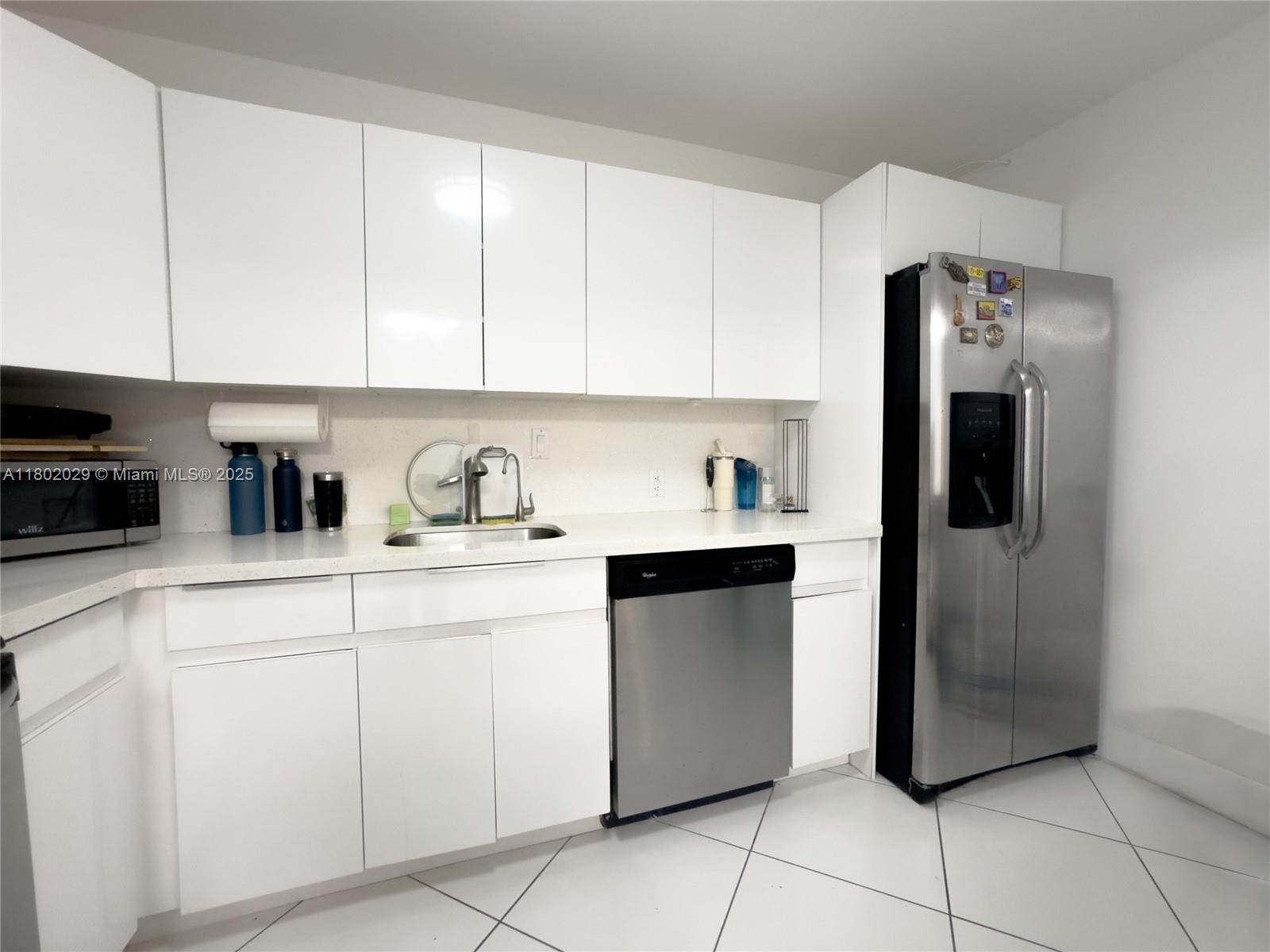 ARLEN HOUSE EAST CONDO - Residential