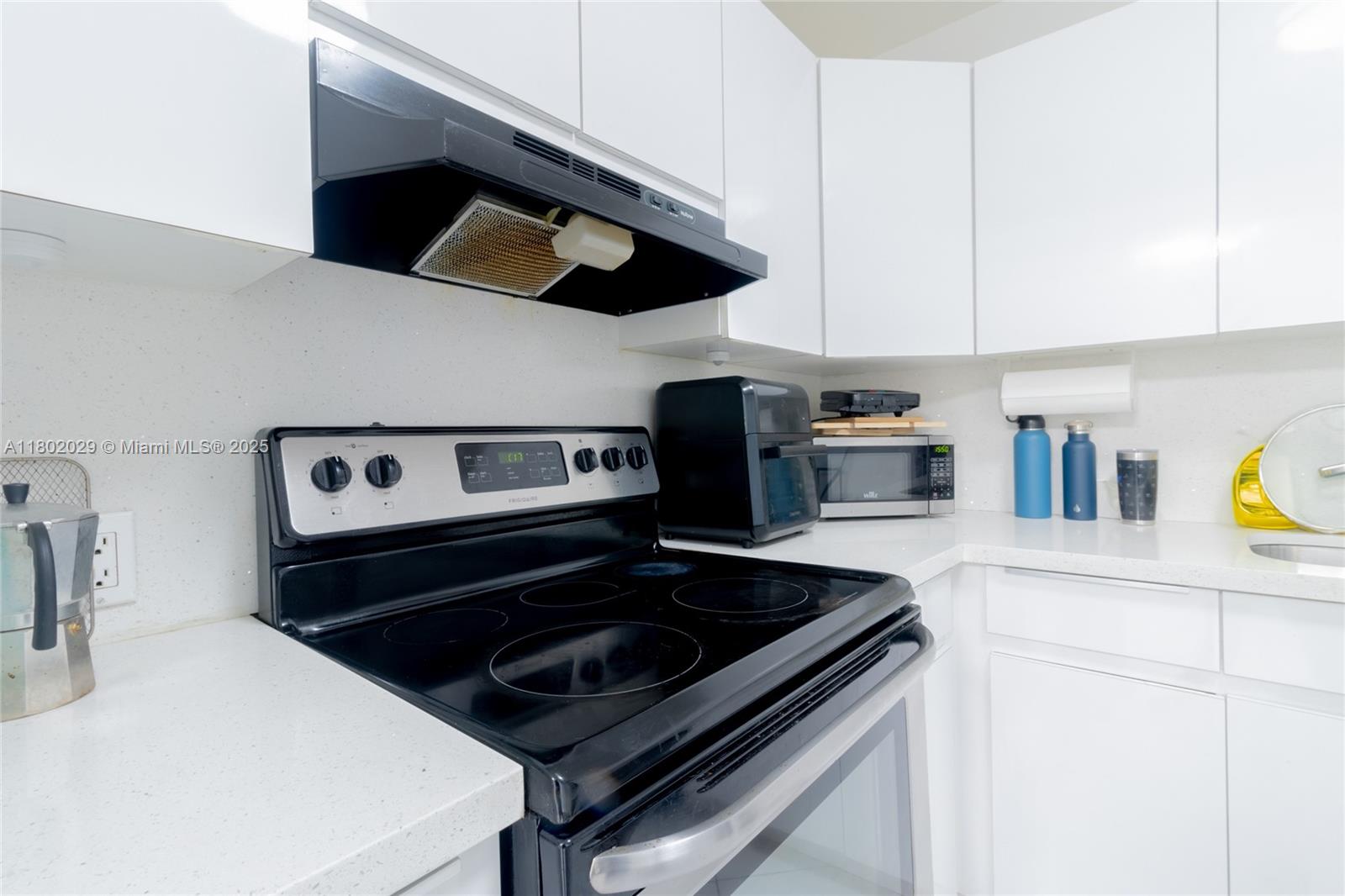 ARLEN HOUSE EAST CONDO - Residential