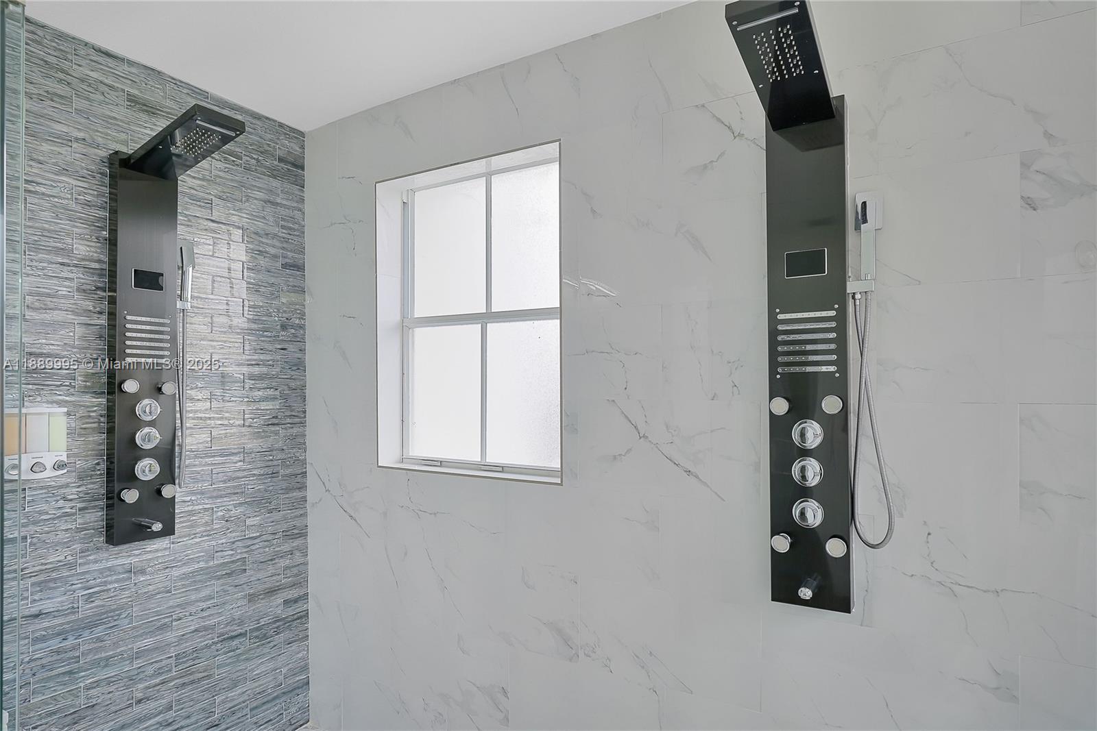 CENTURY GARDENS - Residential