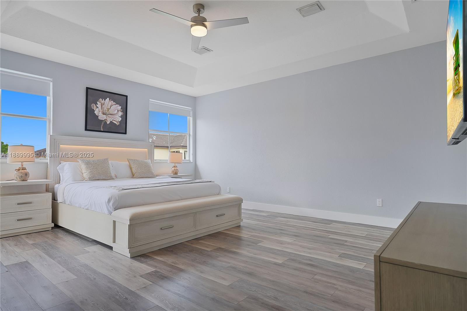 CENTURY GARDENS - Residential