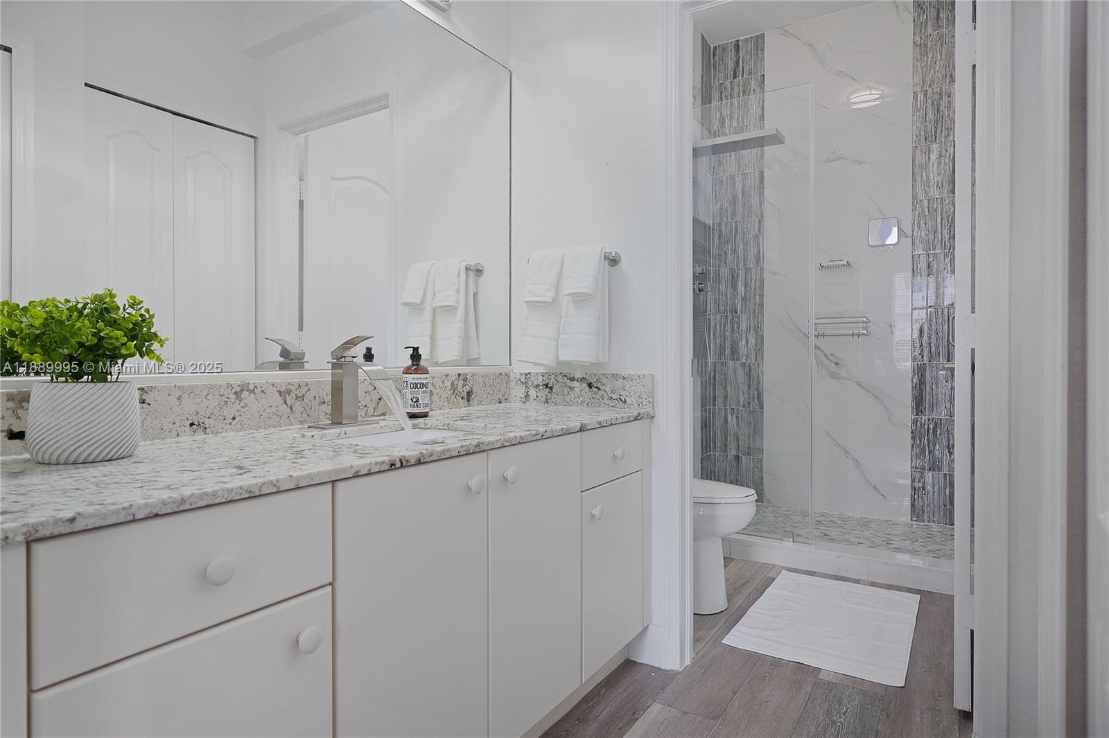 CENTURY GARDENS - Residential