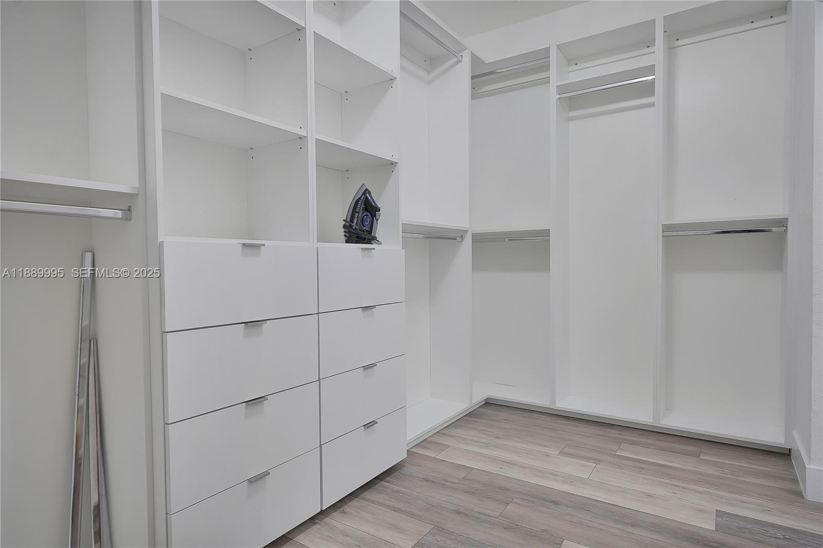 CENTURY GARDENS - Residential