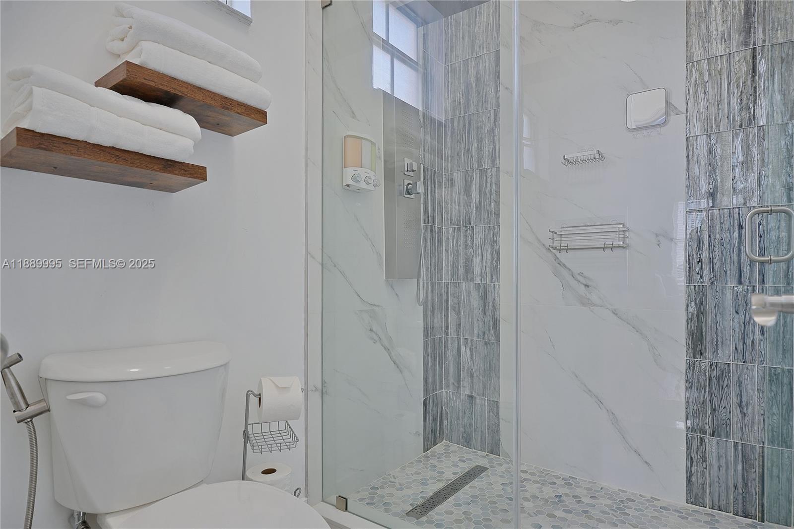 CENTURY GARDENS - Residential