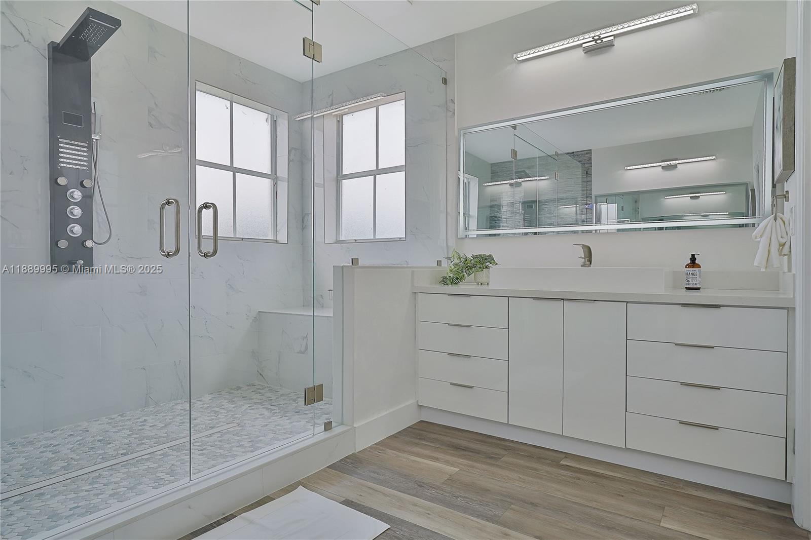 CENTURY GARDENS - Residential