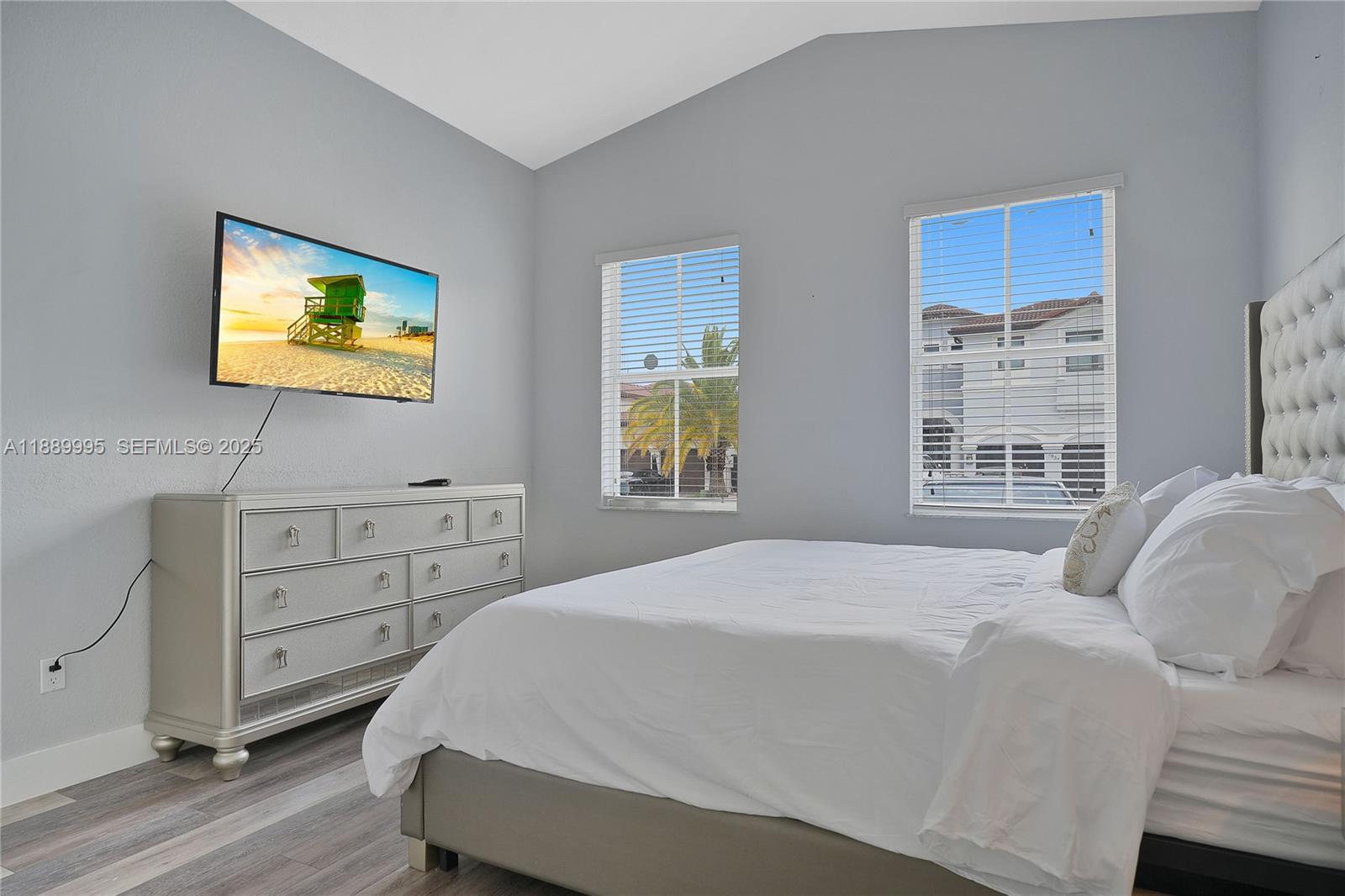 CENTURY GARDENS - Residential