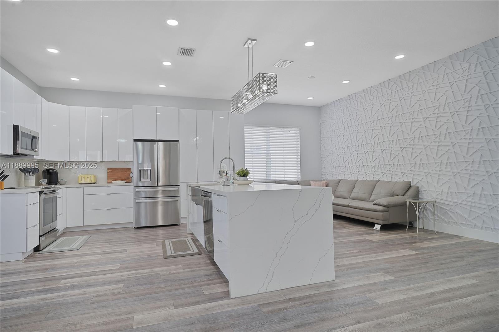 CENTURY GARDENS - Residential