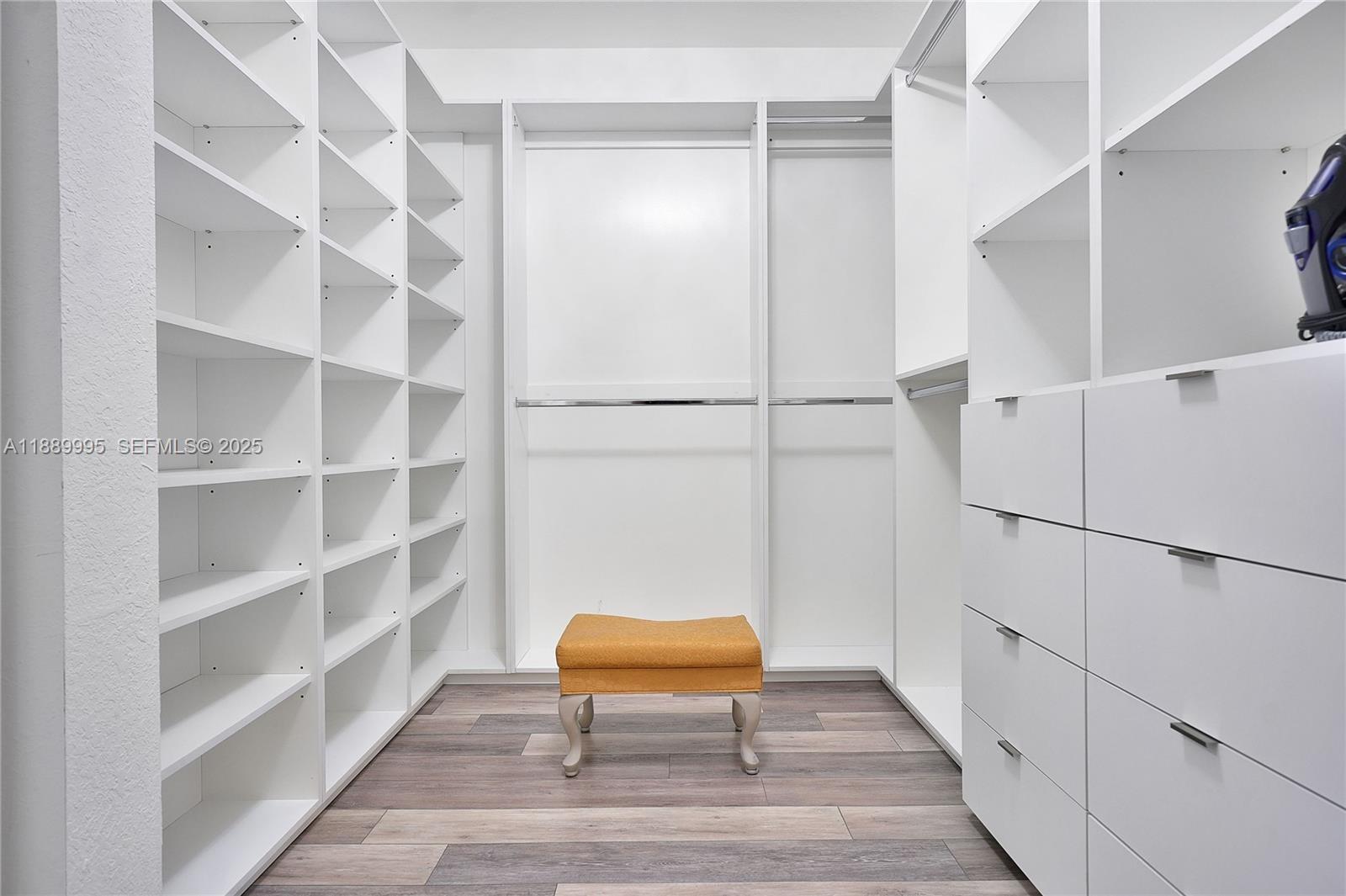 CENTURY GARDENS - Residential