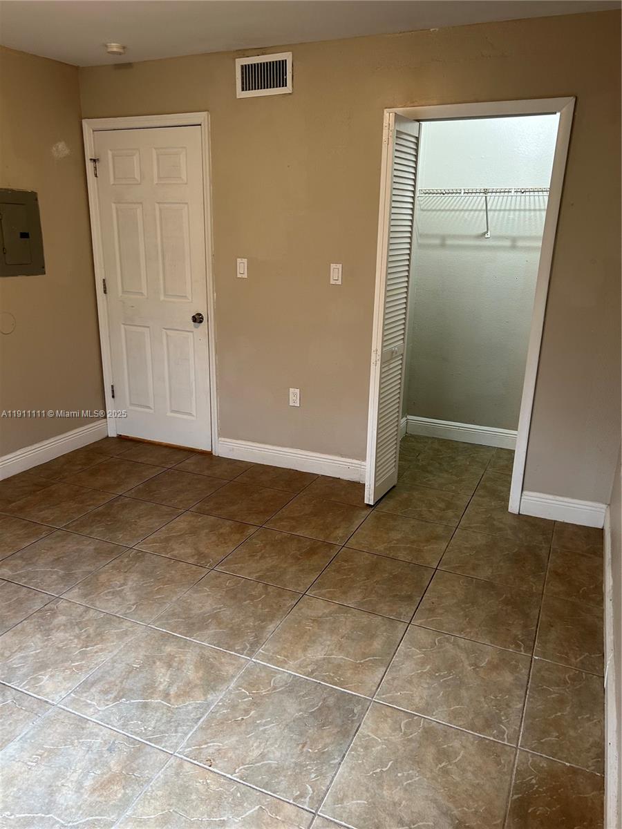 BISCAYNE BEACH CLUB CONDO - Residential Lease