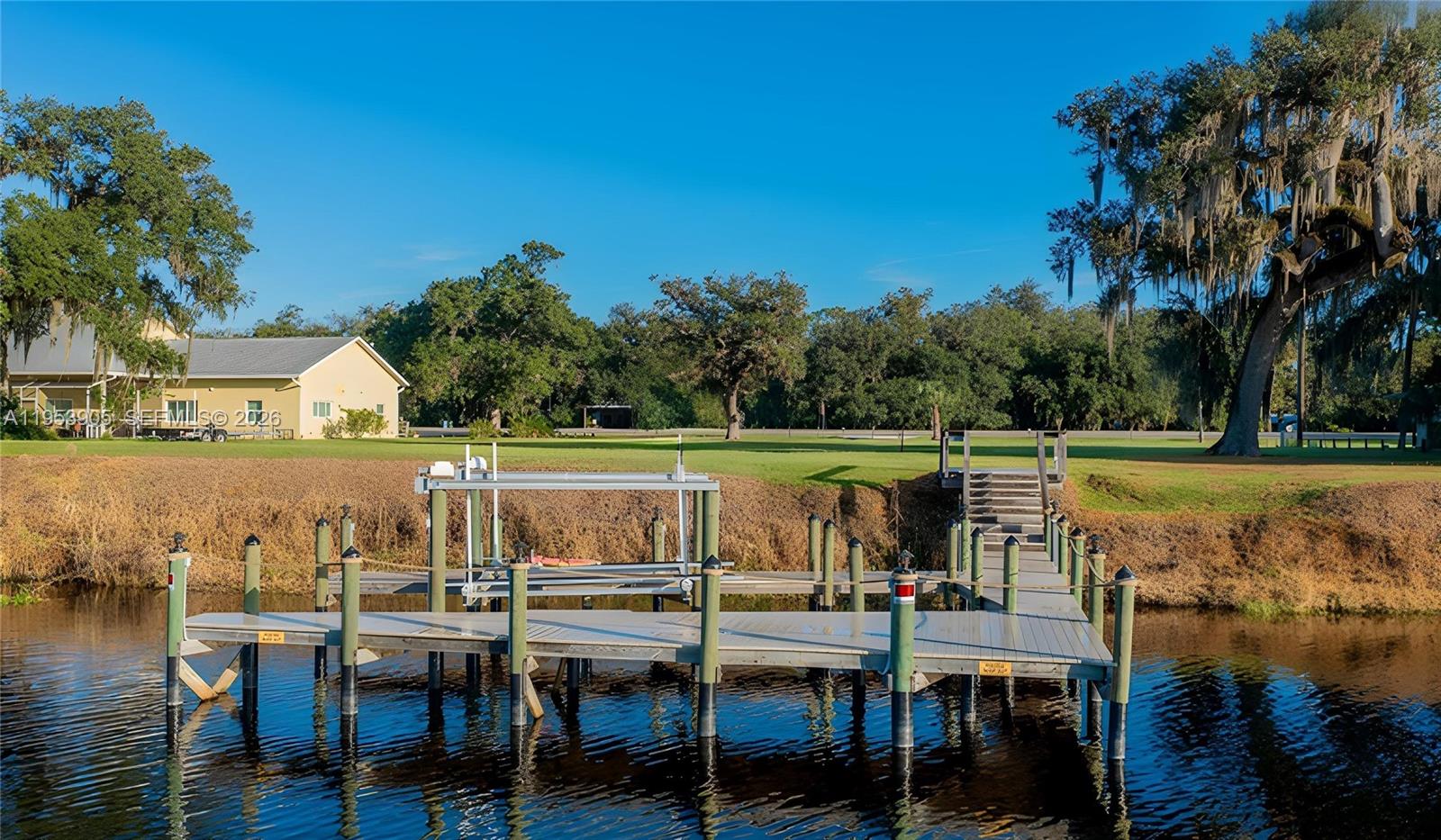 395 Old County Road 78