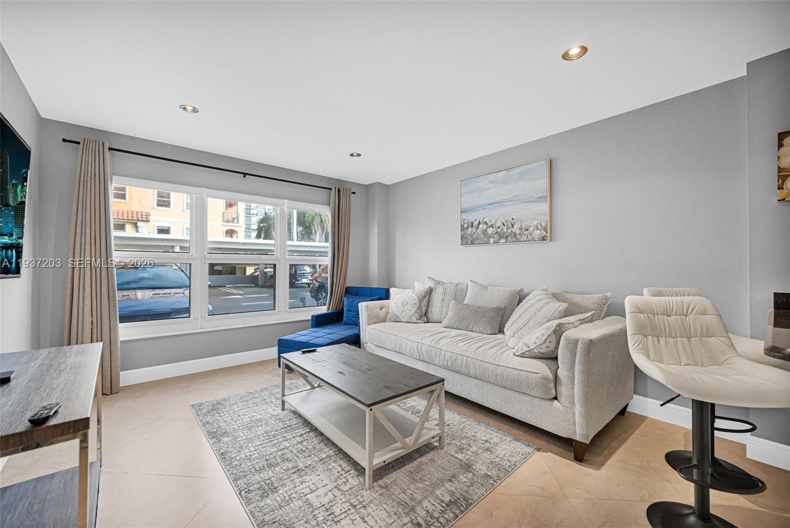 PARLIAMENT HOUSE CONDO - Residential