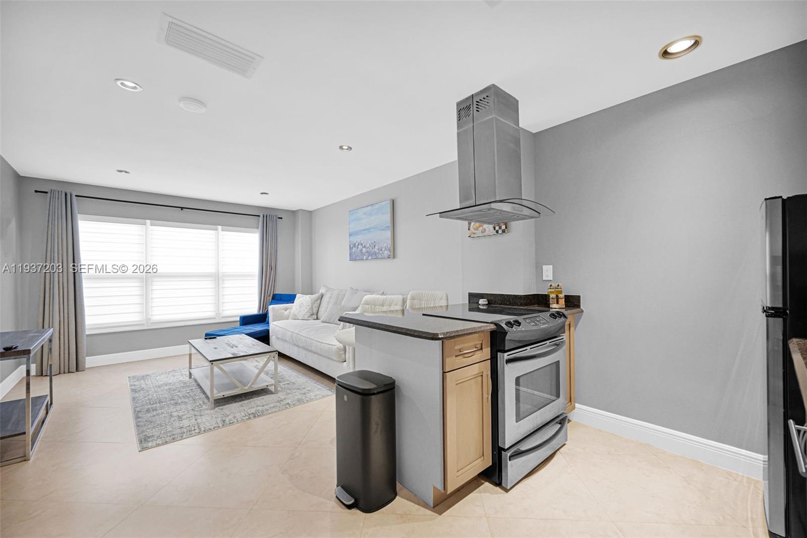 PARLIAMENT HOUSE CONDO - Residential