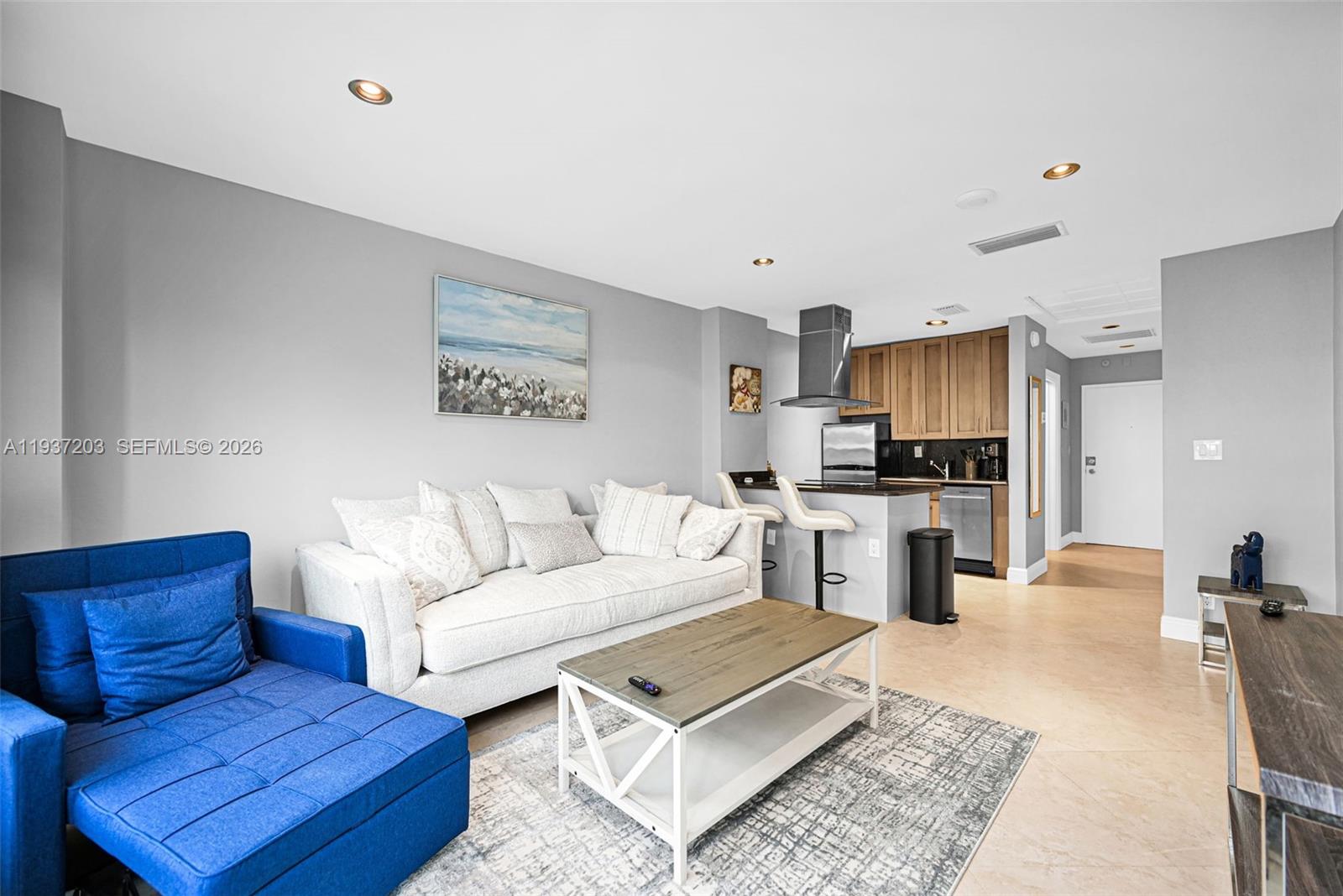 PARLIAMENT HOUSE CONDO - Residential