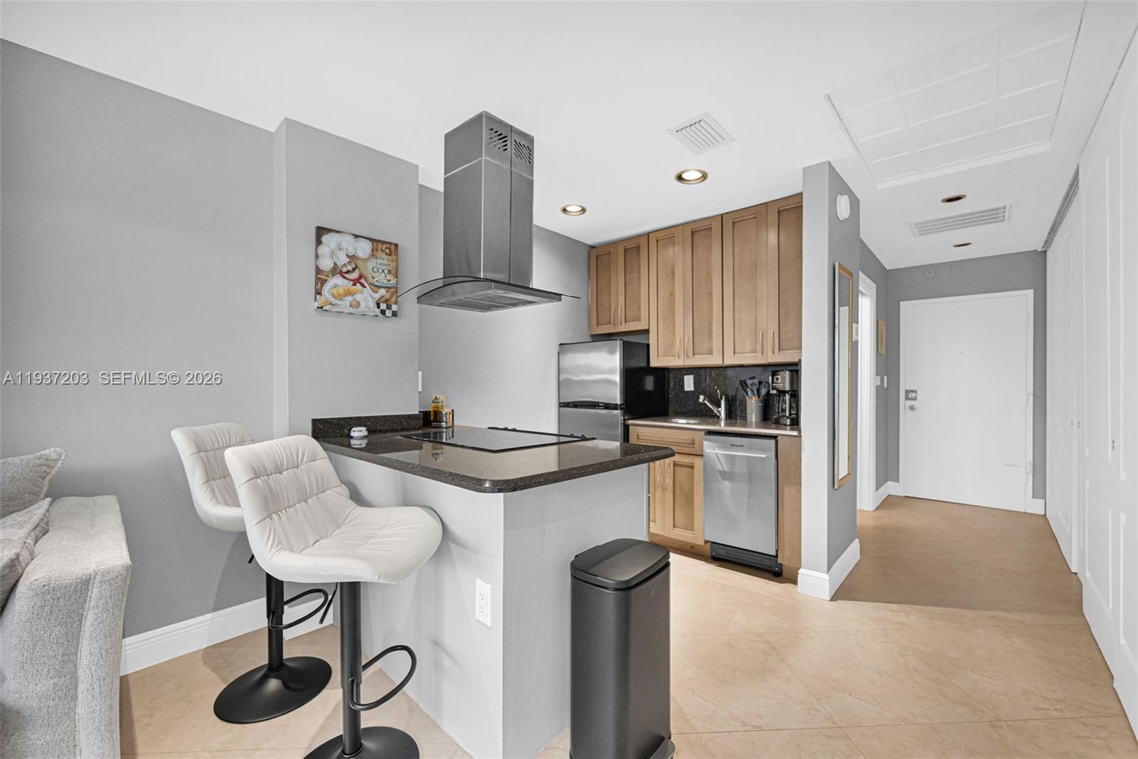 PARLIAMENT HOUSE CONDO - Residential