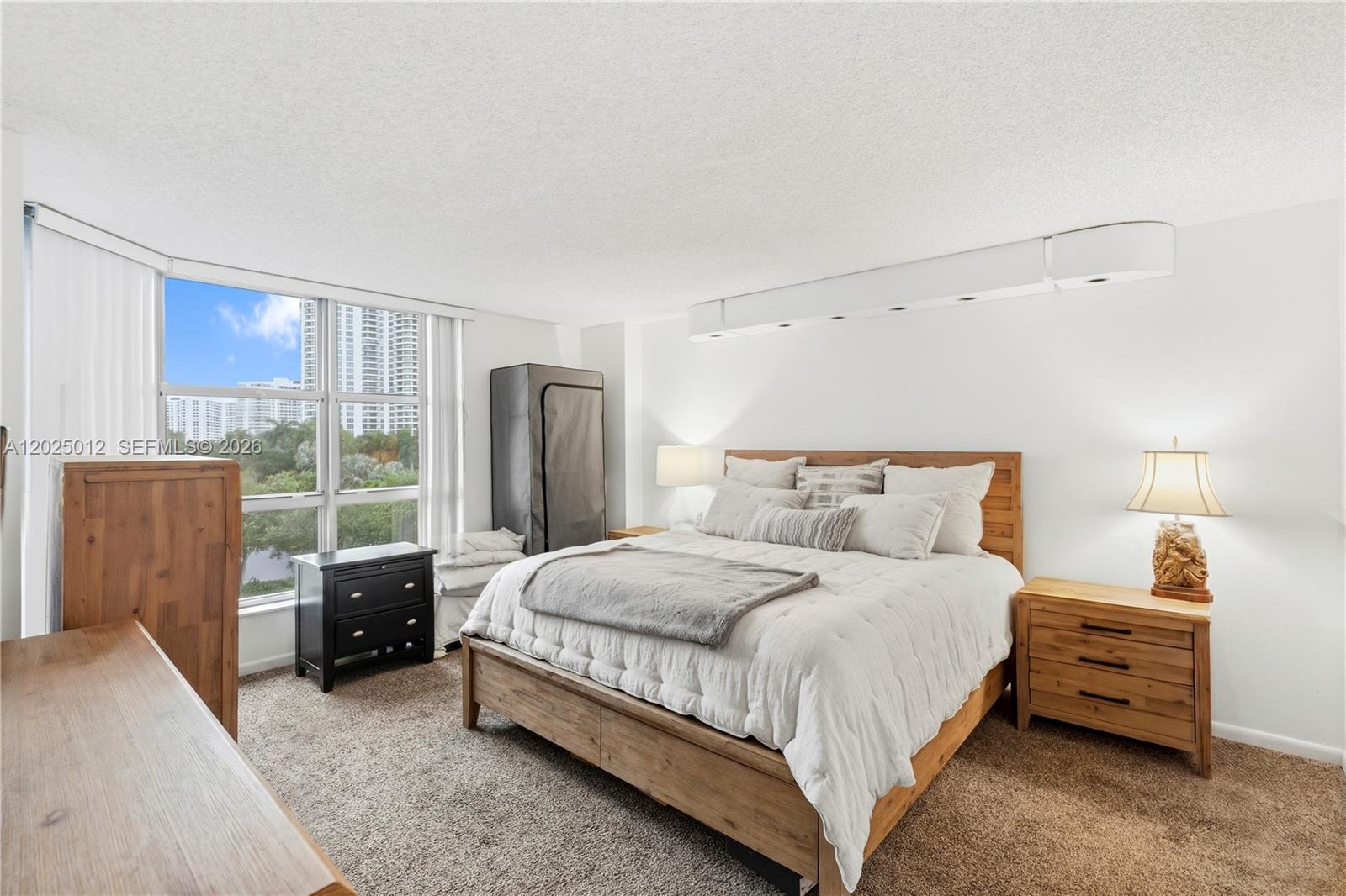 MYSTIC POINTE CONDO NO TW - Residential