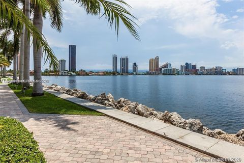 Tiny photo for 19195 NE 36th Ct #502, Aventura, FL 33180 (MLS # A12025012)