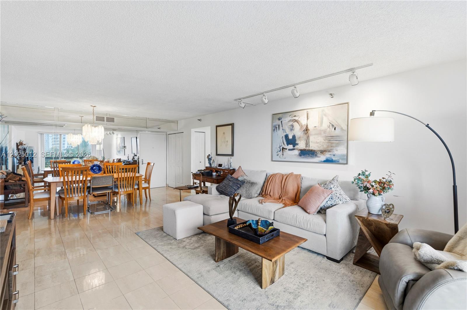 19195 NE 36th Ct 502