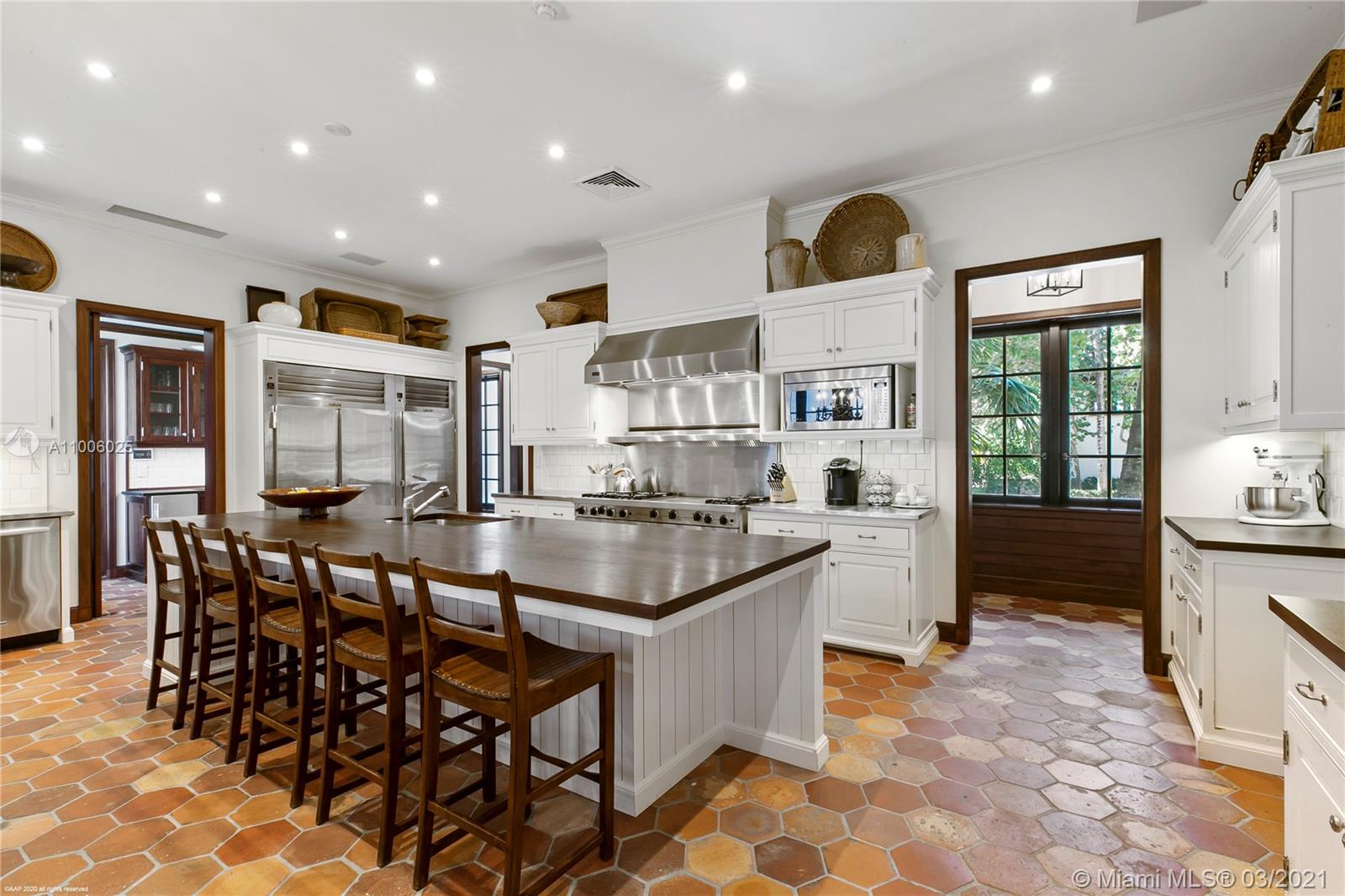 JUPITER ISLAND - Residential