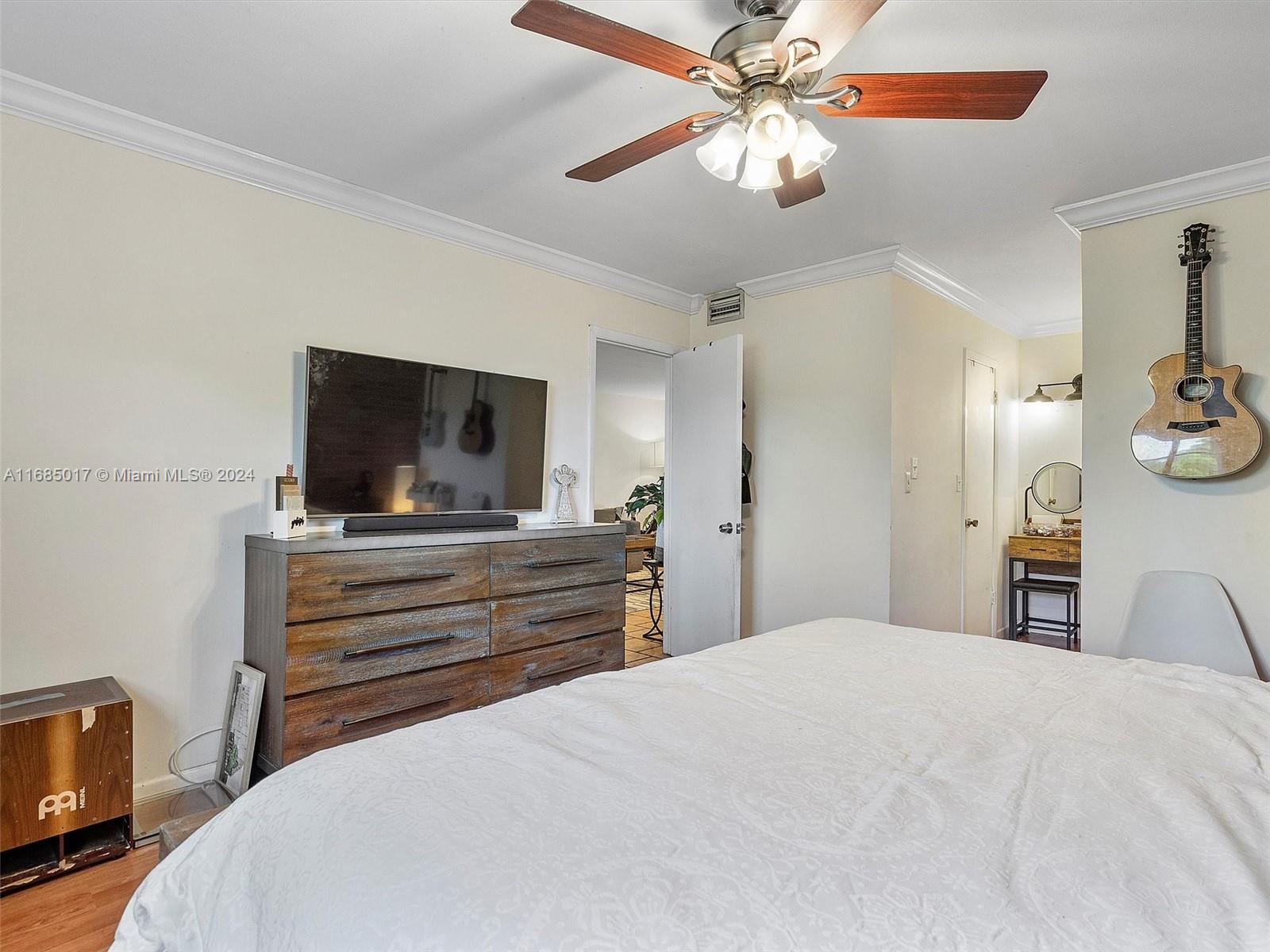 ARROWHEAD CONDO NO VIII - Residential