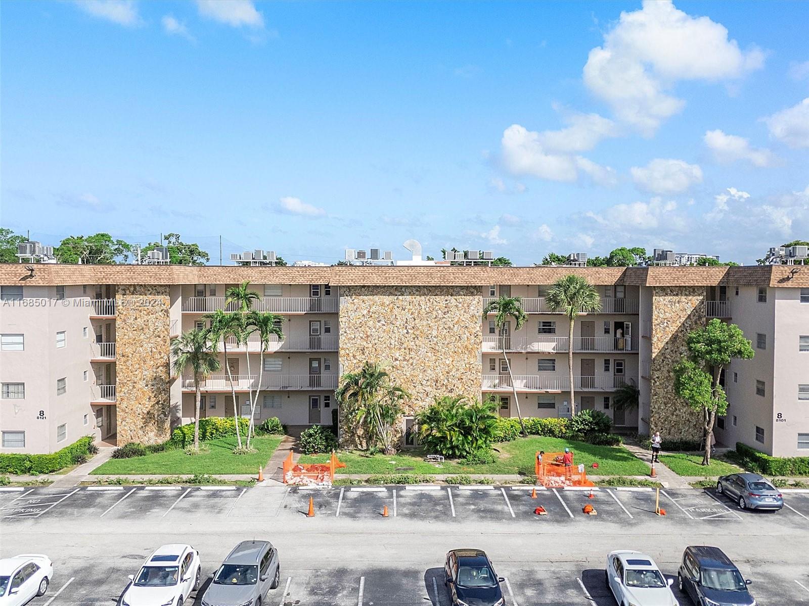 ARROWHEAD CONDO NO VIII - Residential