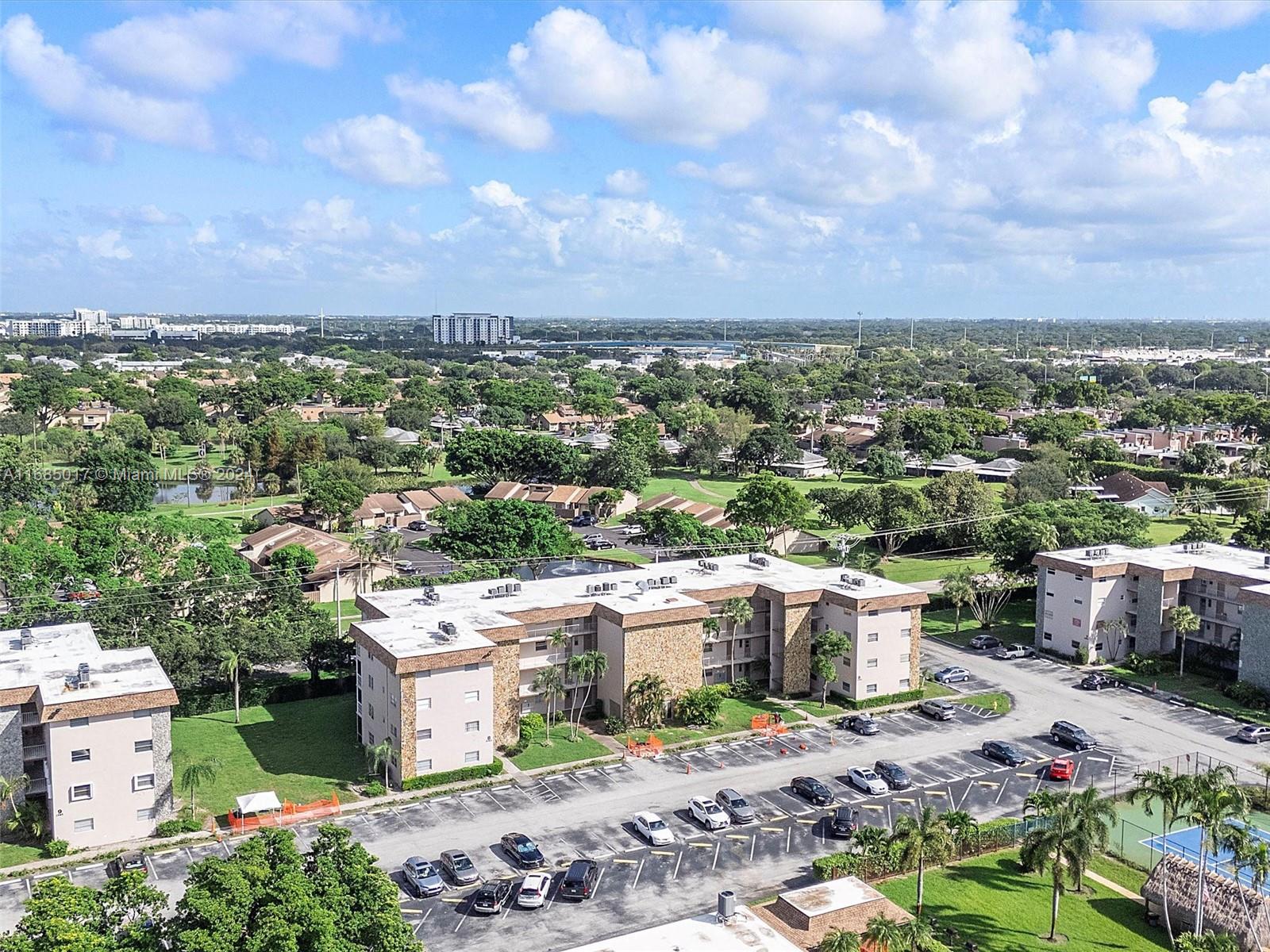 ARROWHEAD CONDO NO VIII - Residential