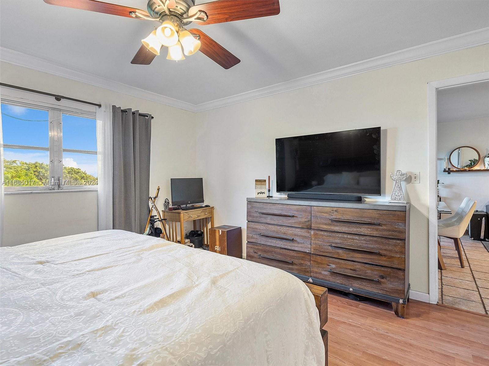 ARROWHEAD CONDO NO VIII - Residential